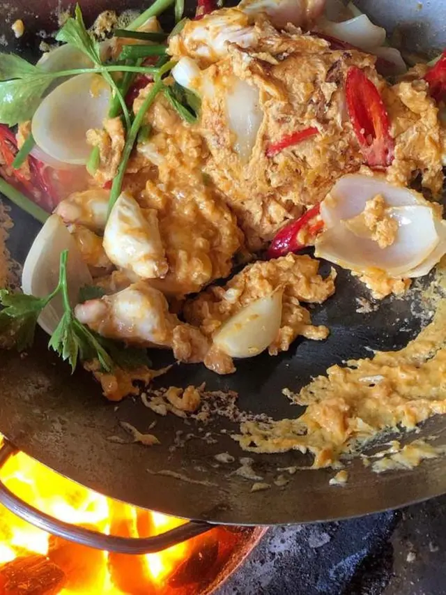 Makanan dari restoran Raan Jay Fai di Bangkok.