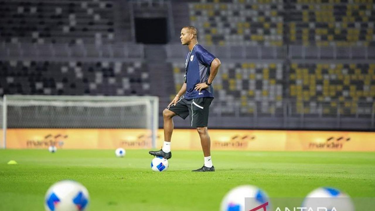 Mantan Bintang Barcelona, Patrick Kluivert, Belum Tahu Masa Depan Kluivert Timnas Usai Gagal Lolos Piala Dunia 2026