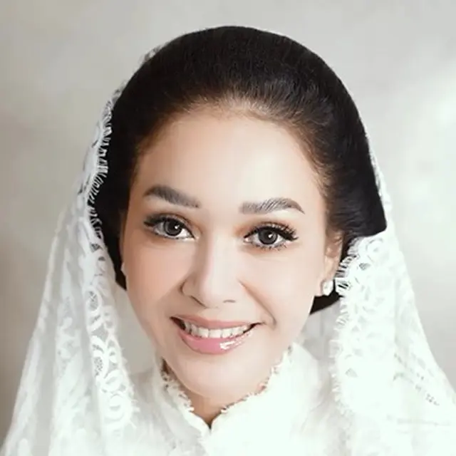 Potret Maia Estianty Sebelum dan Sesudah Make Up Pengajian dan Siraman Al Ghazali (Instagram/@bumiaw)