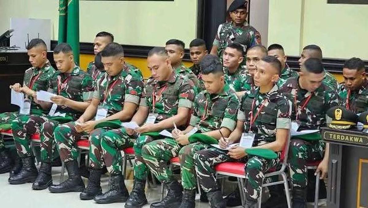 Belasan anggota TNI jalani persidangan terkait kematian Prada Lucky