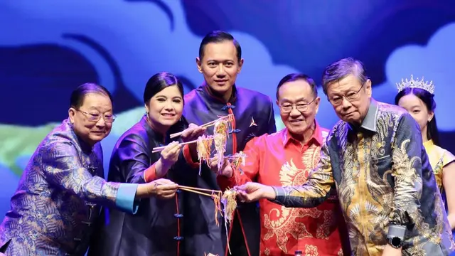 Rayakan Imlek, Annisa Pohan Pancarkan Aura Bumil Cantik dengan Full Makeup