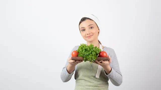 Sayur dan Buah yang Wajib Dikonsumsi Setiap Hari (Foto/Sumber: Freepik)