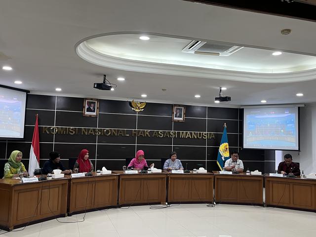 Komnas HAM rilis data korban meninggal akibat demo ricuh. (Liputan6.com/Radityo)