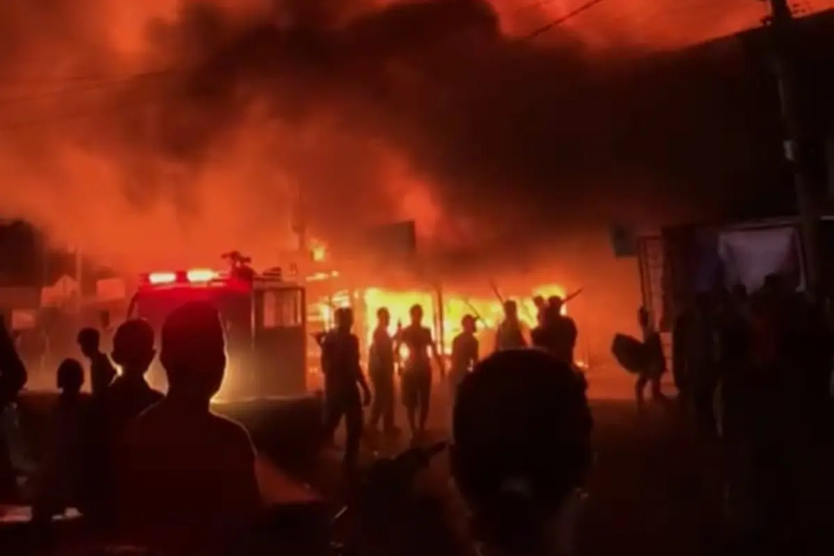 kebakaran PAsar Kambang, Kamis (23/9/2021) malam. (Liputan6.com/ ist)