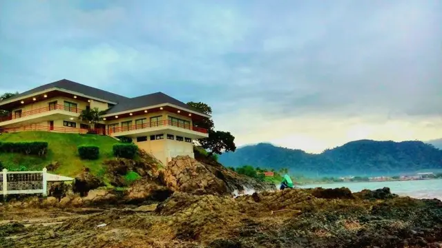 10 Tempat Wisata Pelabuhan Ratu, Penuh Jajaran Pantai Eksotis - Hot