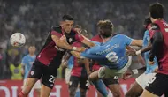 Scott McTominay&nbsp;mencetak gol dalam laga Serie A antara Napoli vs Cagliari, Sabtu (24/5/2025). (AP Photo/Gregorio Borgia)