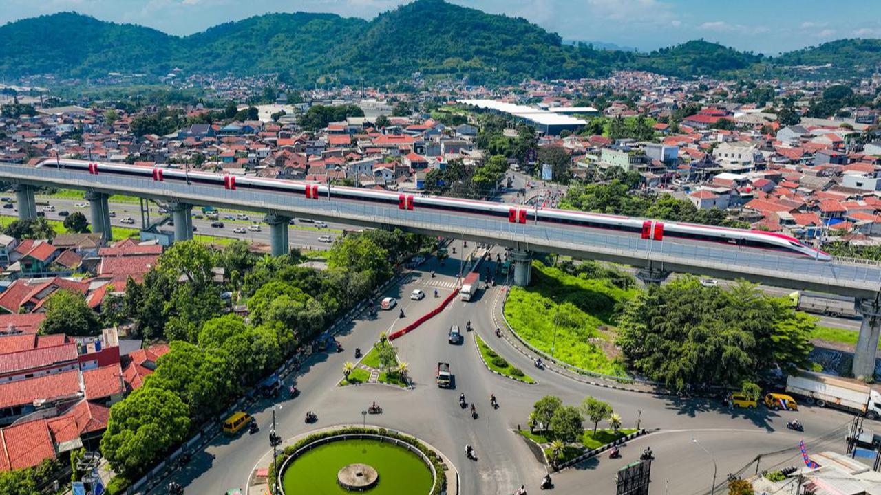 Dipastikan Aman, 62 Perjalanan Kereta Cepat Whoosh Kembali Normal Usai Gempa Bekasi-Karawang