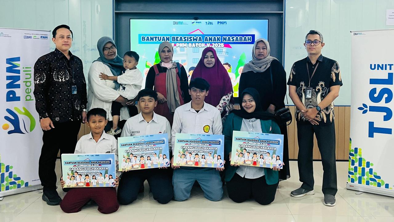 PNM Dorong Pengentasan Kemiskinan Antargenerasi Lewat Beasiswa Pendidikan Bagi Anak Nasabah