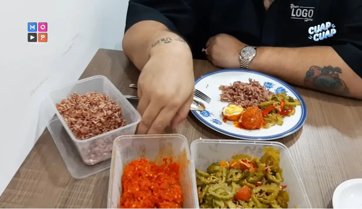 Menu makanan Ivan Gunawan Diet (Youtube/MOP Channel)