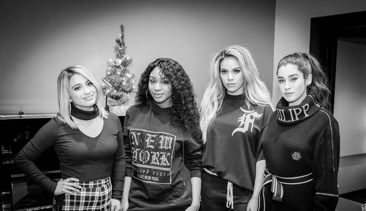 Dilansir dari HollywoodLfe, Camila Cabello merasa kesal karena mantan grupnya tersebut memutuskan hiatus untuk berkarier masing-masing. (instagram/fifthharmony)