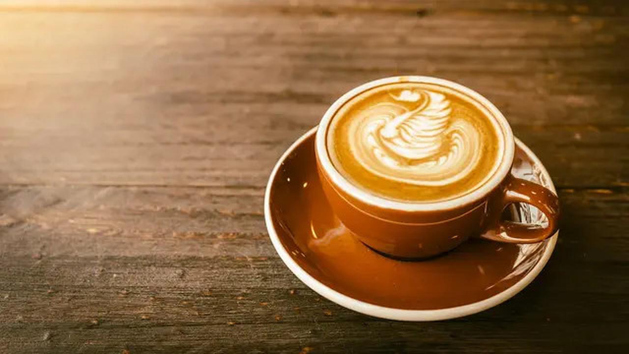 3 Cara Atasi Sakit Perut yang Muncul Usai Minum Kopi di Pagi Hari