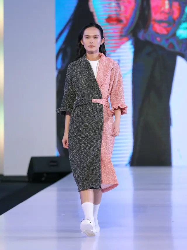 [Bintang] Lassale College Hiasi Rangkaian Fashion Nation 2018 dalam Tema Youth Tonic