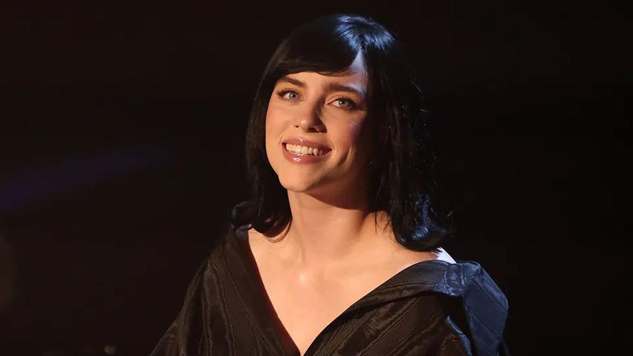 Keterbukaan Billie Eilish dan Tantangan yang Dihadapinya