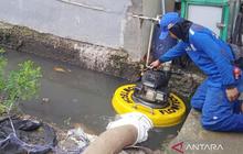 SDA Cakung Kerahkan Pompa Tangani Banjir Ratusan Rumah di Rawa Terate Jaktim