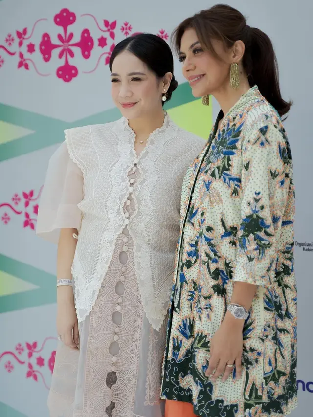 Potret Nagita Slavina hadir di acara Istana Berkebaya (Foto: instagram raffinagita1717)