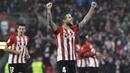 Pada menit ke-86 Athletic Bilbao memimpin 2-1 lewat Inigo Martinez. (AP/Alvaro Barrientos)