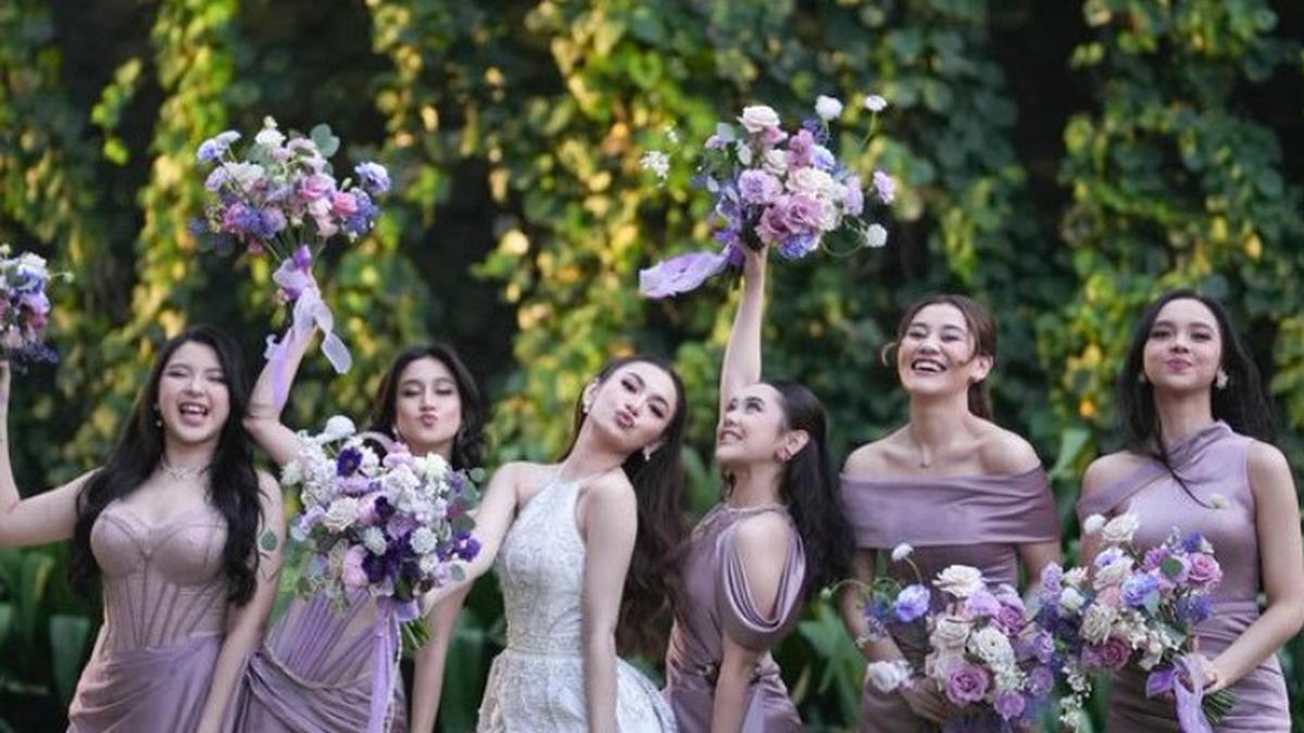8 Kombinasi Warna Ungu Terbaik untuk Tema Pernikahan terbaru 2025