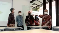 Plt Direktur Utama Bank BTN Nixon LP Napitupulu saat silaturahmi dengan Rektor UGM di Yogyakarta (dok: humas)