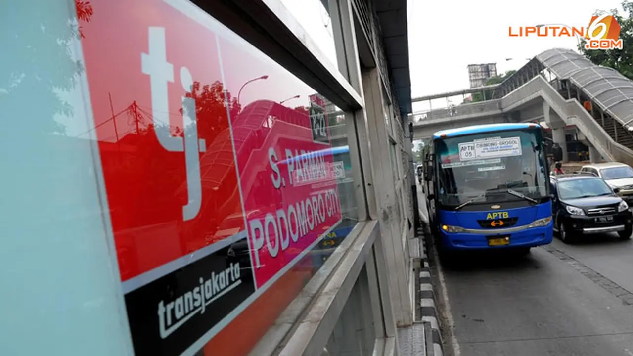 penerobos-busway-131125b.jpg