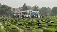 Najwa Shihab Tidak Ikut Mengantar Jenazah Suami, Benarkah Syariat Melarang Perempuan ke Pemakaman?