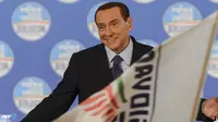 Berlusconi Balas Pengkritik Milan
