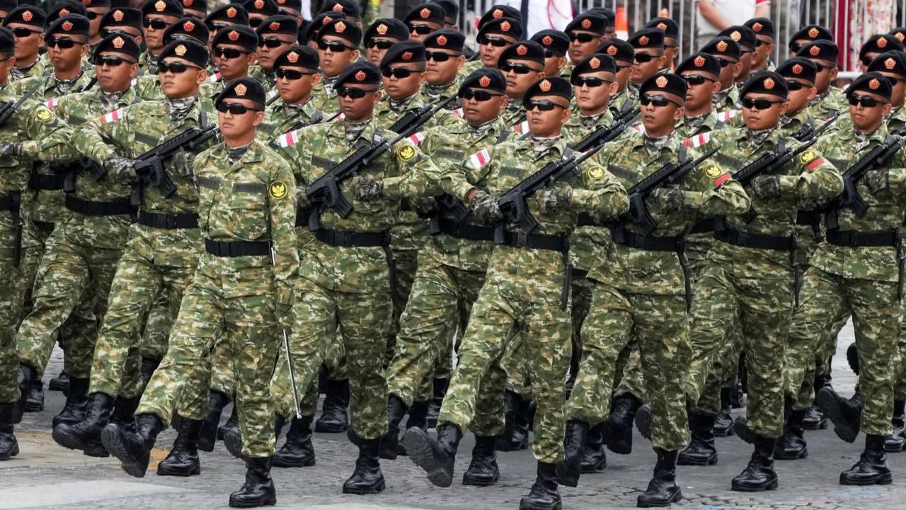VIDEO: Aksi Defile Memukau Para Calon Jenderal Polisi di Bastille Day Prancis Bangga Terima Hormat Prabowo