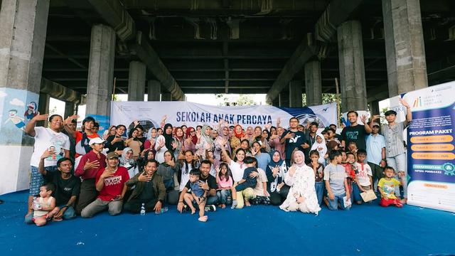 Potret Andien Aisyah Dirikan Sekolah di Kampung Pemulung (credit: instagram/andienaisyah).