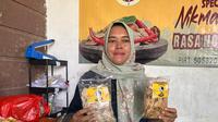 Owner Maminom Snack, Rena Regina (35)