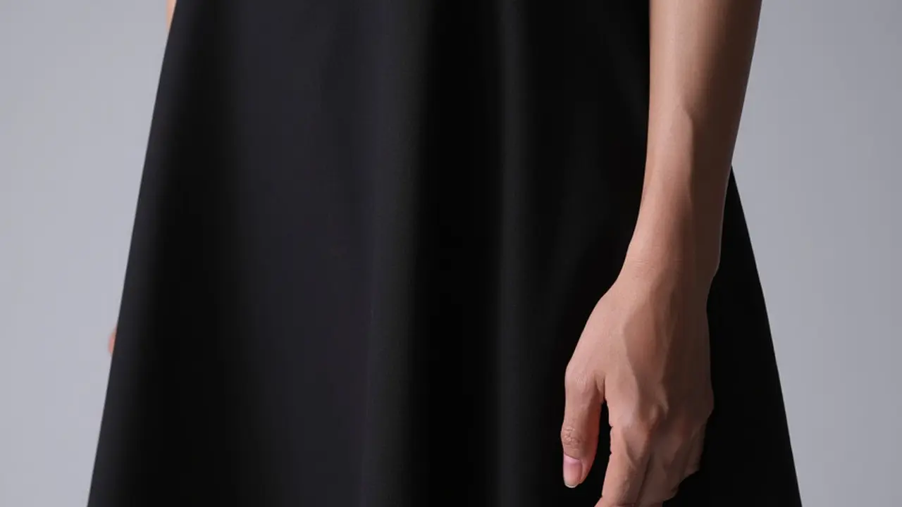 Rok yang Cocok untuk Perut Buncit (Foto: Reve Art AI)