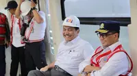 Menteri Koordinator Bidang Kemaritiman dan Investasi, Luhut Binsar Pandjaitan lakukan uji coba LRT Jabodetabek dan Kereta Cepat Jakarta-Bandung (KCJB) pada Kamis (22/6/2023). (Dok Kemenko Marves)