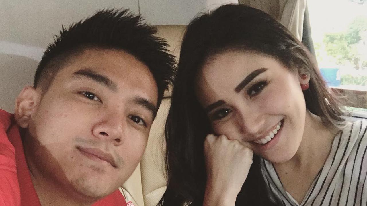 [Bintang] Ayu Ting Ting - Boy William