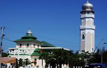 Mengunjungi Masjid Baiturrahim Ulee Lheue, Saksi Bisu Dahsyatnya Tsunami Aceh 2004