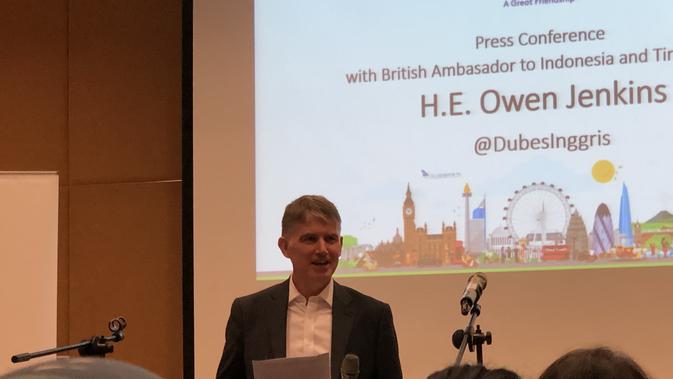 Owen Jenkins memberi sambutan pada acara konferensi pers yang digelar di Kedutaan Besar Inggris untuk Indonesia di Jakarta, Rabu (14/8/2019). (Liputan6.com/Hugo Dimas)