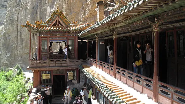 Kuil Gantung, Keajaiban Dari Masa Lampau