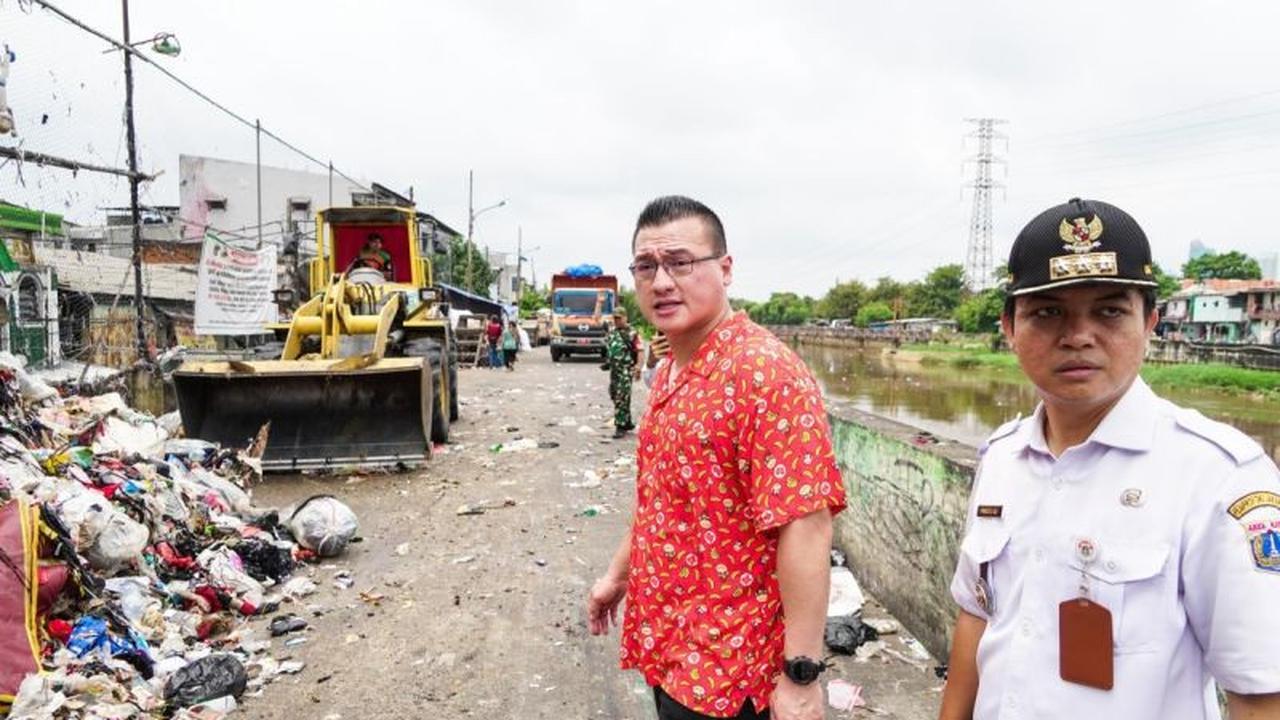 Legislator Desak DLH DKI Benahi Sistem Pengelolaan Sampah Tambora yang Menggunung