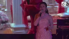 Pada gala premier Ayat Ayat Cinta 2, Rossa menyanyikan lagu Bulan di Kekang Malam yang merupakan lagu tema dari film tersebut.