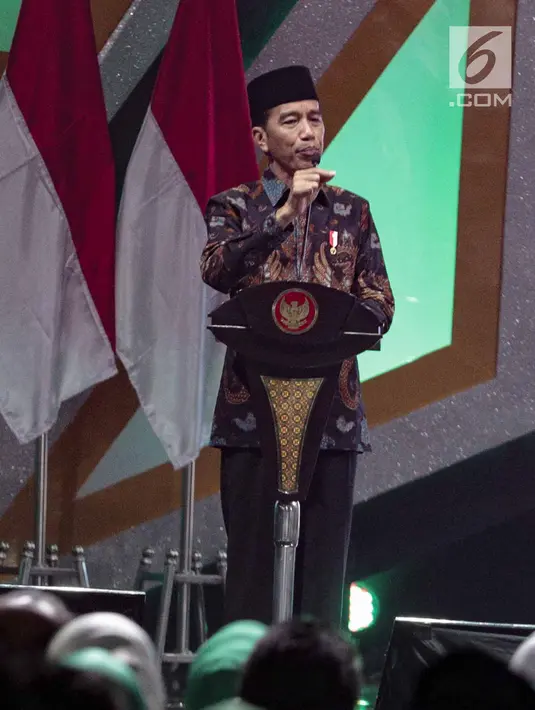 Presiden Joko WIdodo memberikan sambutan ketika menghadiri Harlah ke-46 PPP di kawasan Ancol, Jakarta, Kamis (28/2). harlah ke-46 PPP mengusung tema ‘Membangun Keluarga Membangun Bangsa’. (Liputan6.com/Faizal Fanani)