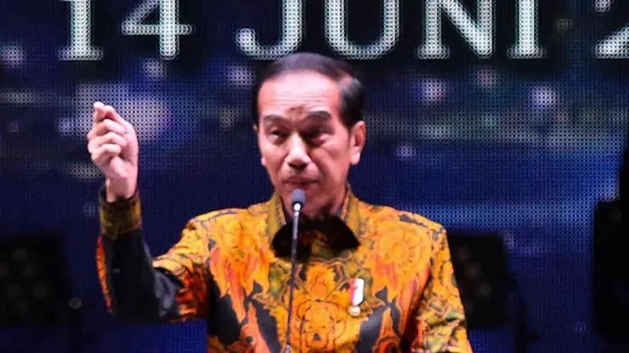 Lindungi Masyarakat dari Koperasi Bodong, Jokowi Surati DPR Minta Revisi UU Perkoperasian