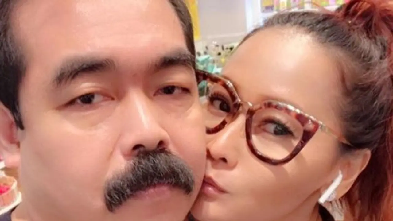 [Bintang] Inul Daratista dan Adam Suseno