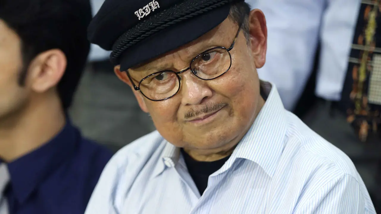 [Bintang] Habibie