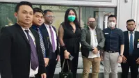 Penyanyi Italiani Ikmal Digugat Pemilik Bening's Clinic
