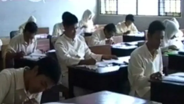 Hari Kedua UN Susulan, Jadwal Ujian Masih Molor
