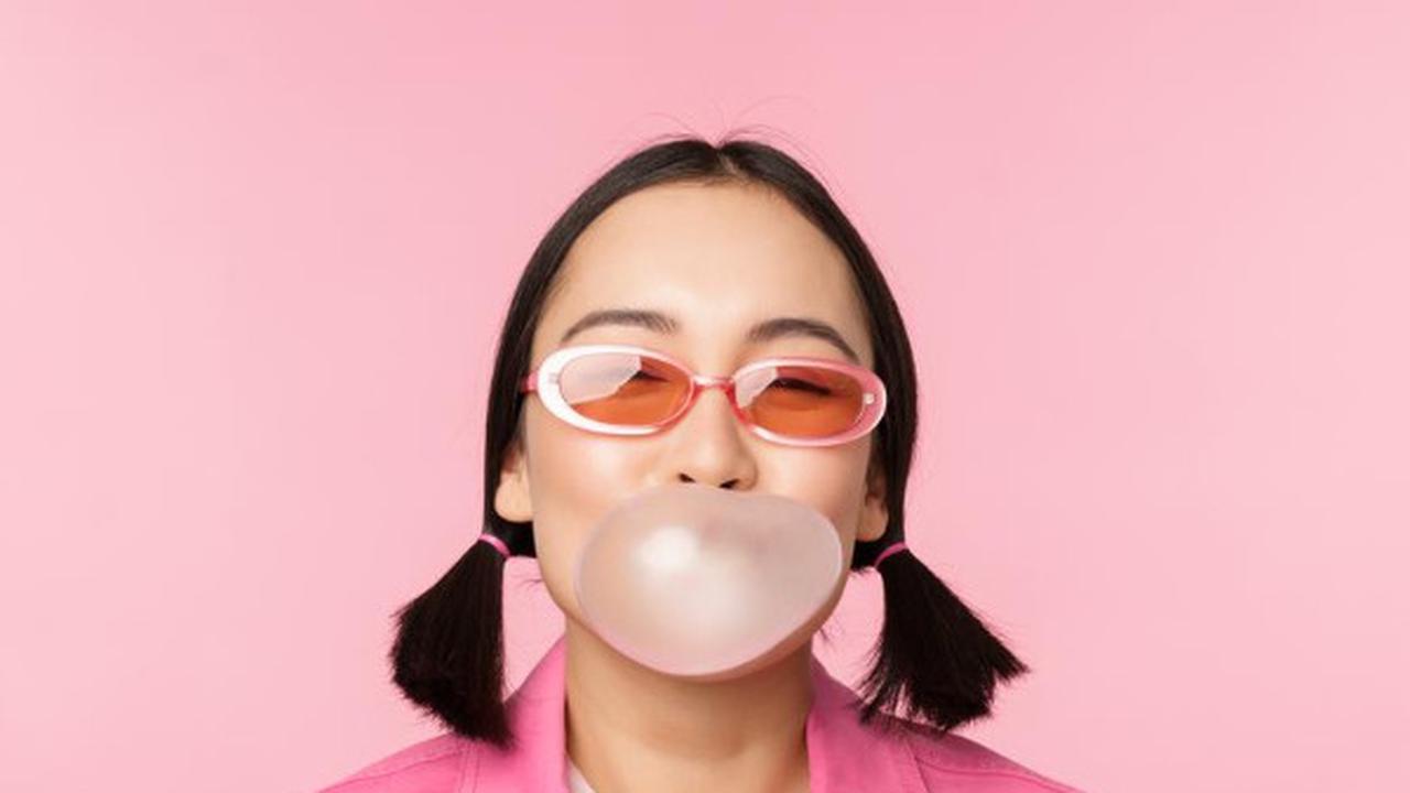 Ilustrasi Mengunyah Permen Karet (©Freepik)