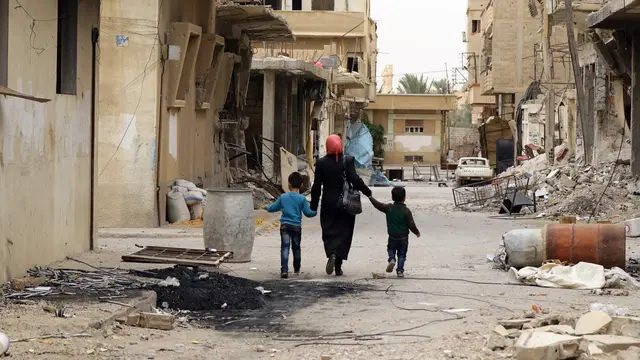 20160409-Ratusan Warga Kembali ke Palmyra Pasca Pembebasan Kota dari ISIS-Suriah