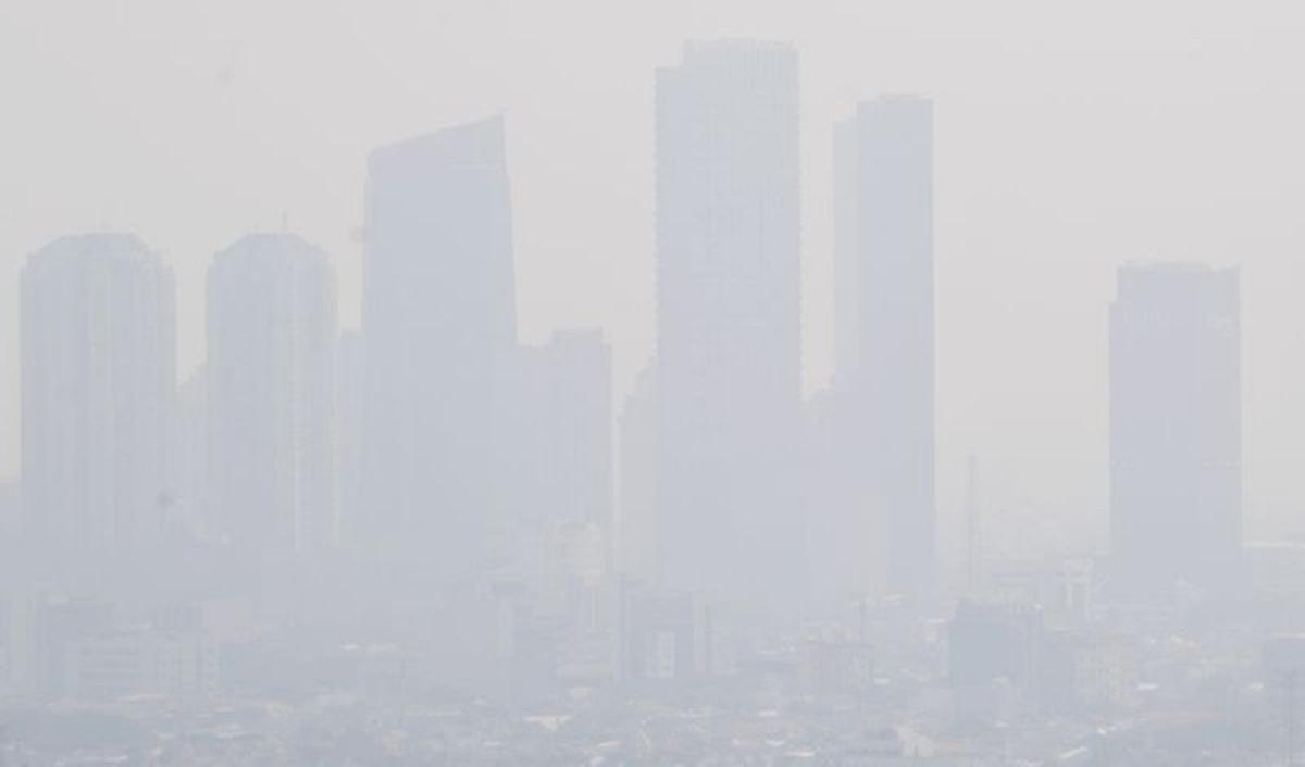 Selain Jakarta, IQAir juga mencatat sejumlah kota besar lain di Indonesia masuk dalam kategori tidak sehat.
