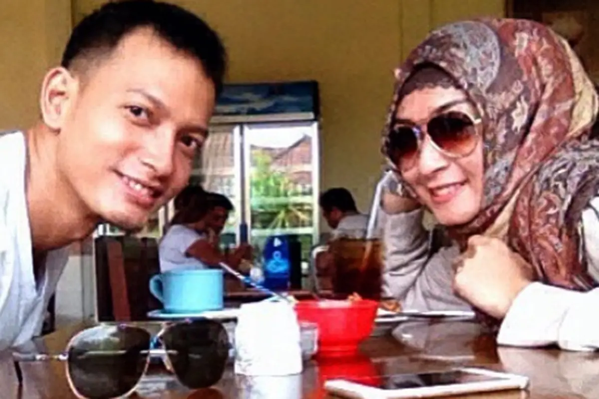 Fedi Nuril dan Vanny Widyasasti Honeymoon
