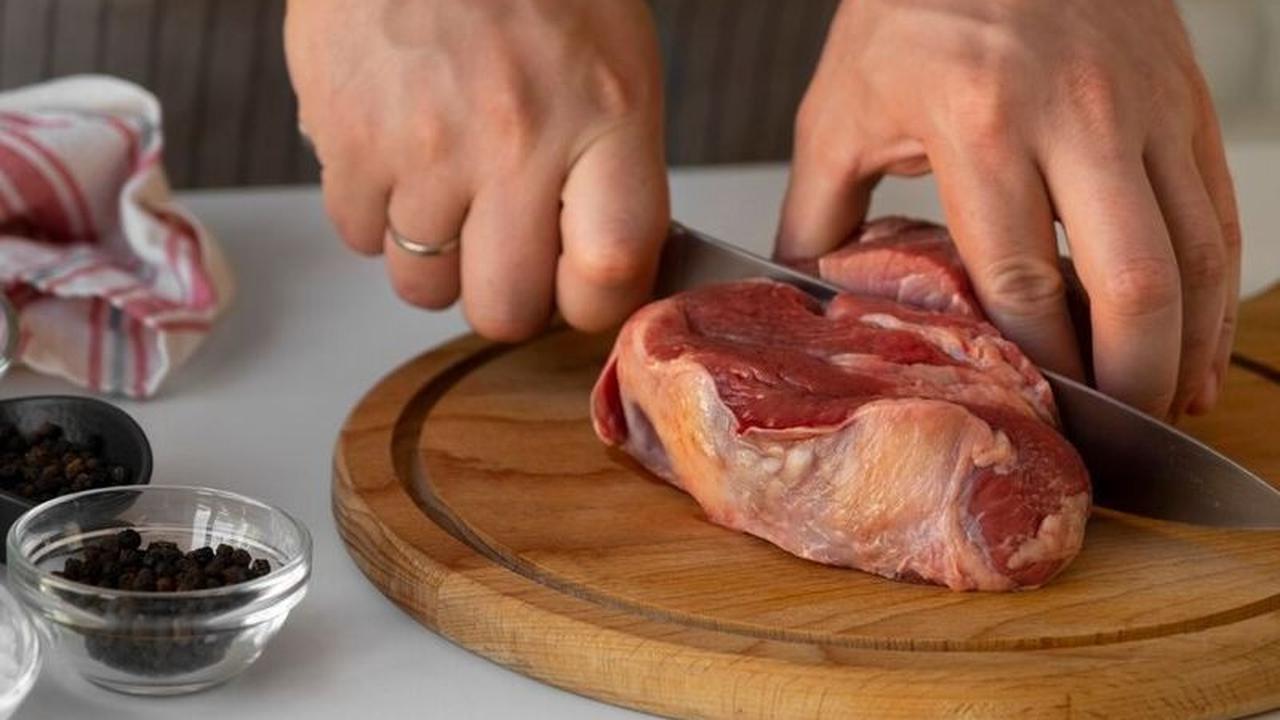 Cara Mengurangi Bau Prengus Daging Kambing