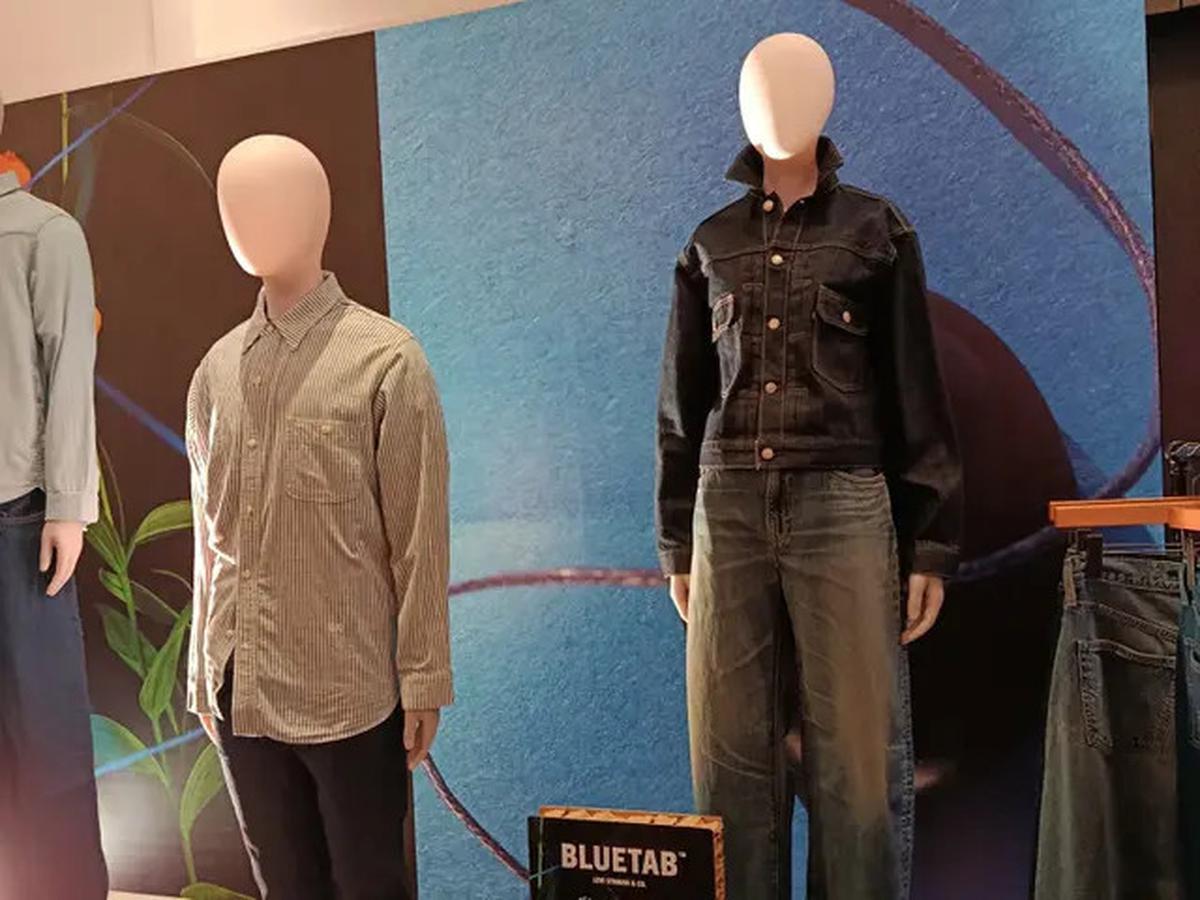 3 Gaya Denim yang Relevan untuk 2025, Bukan Semata Tampilan Kasual