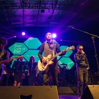 Demi mengobati rasa kangen penggemarnya, Piyu padi merilis album dan menggelar mini konser bertajuk The Best Cuts of Piyu. (Dezmond Manullang/Bintang.com)