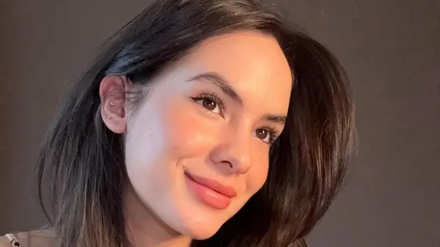 Steffi Zamora Tampil Menawan dengan Makeup Natural, Bangkit dari “Flamingo Era” Usai Melahirkan